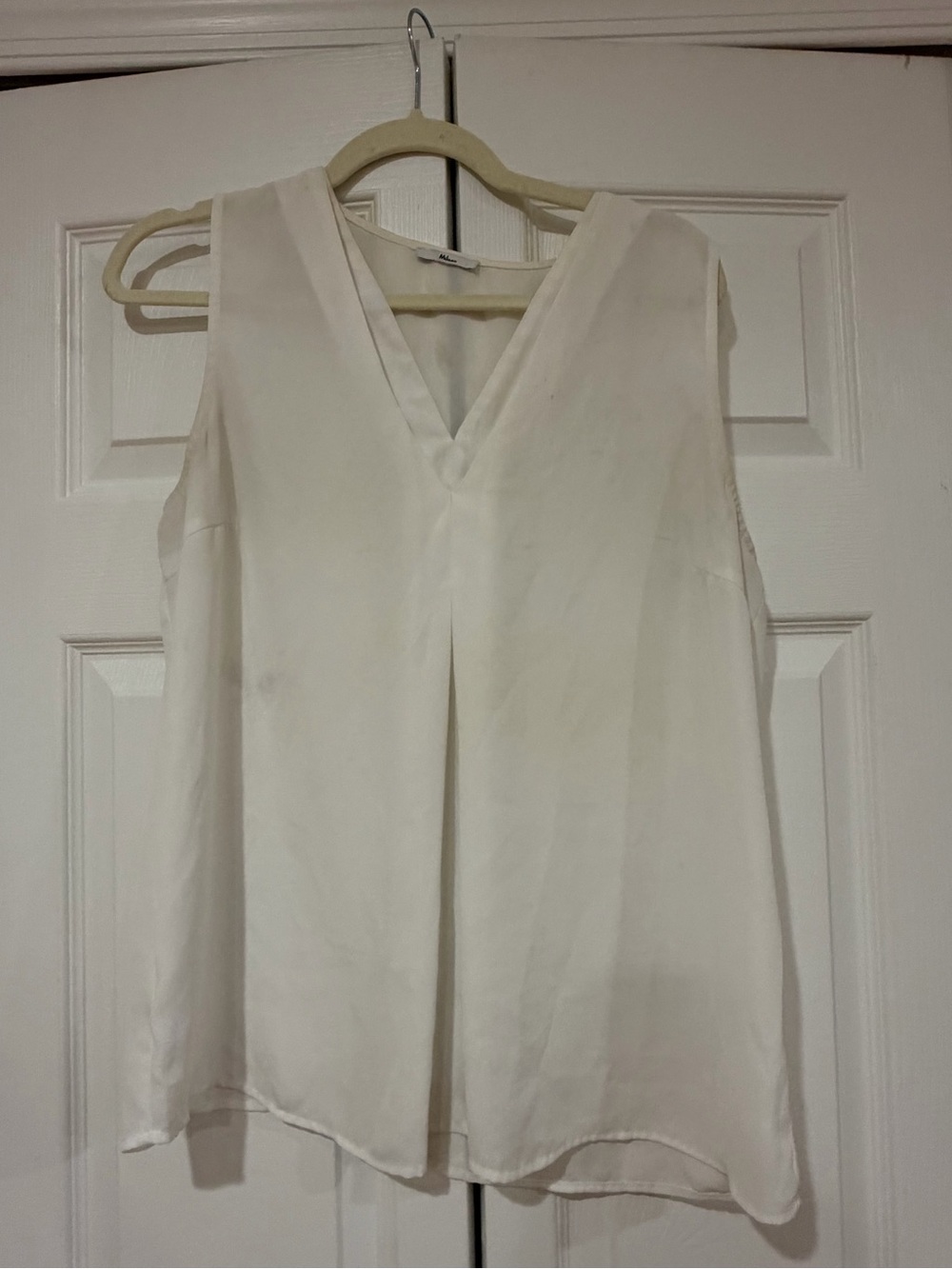 Milano White Sleeveless V-Neck Camisole